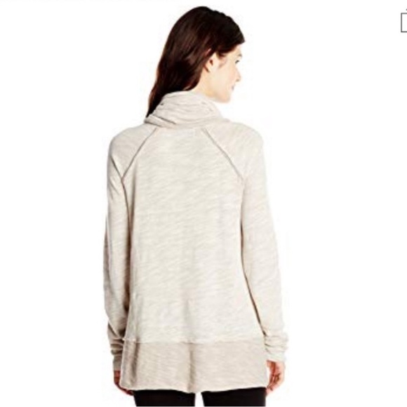 Free People Women's Cream Cocoon Cowl Pullover top - Picture 3 of 10